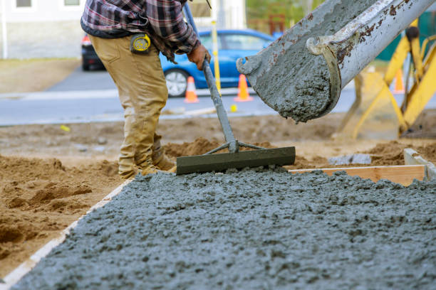 Best Concrete Walkway Installation  in Avon Lake, OH